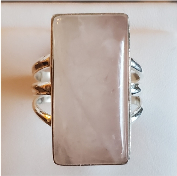 Jewelry - Genuine Rose Quartz Ring Size 9